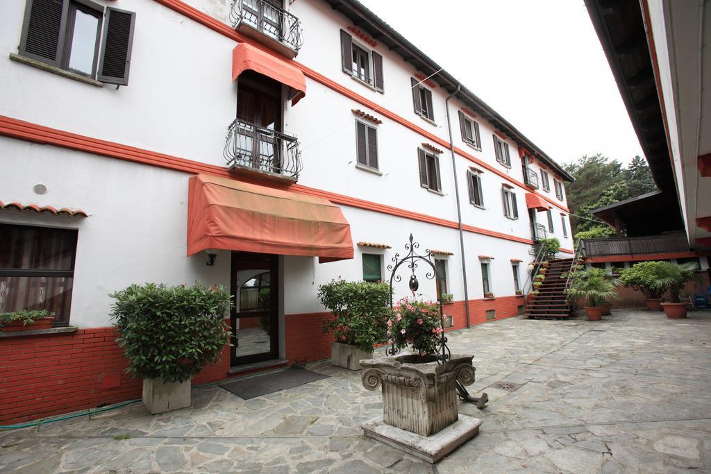 Il Castello B&B 瓦拉洛蓬比亚 外观 照片