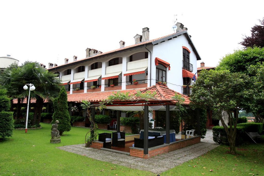 Il Castello B&B 瓦拉洛蓬比亚 外观 照片
