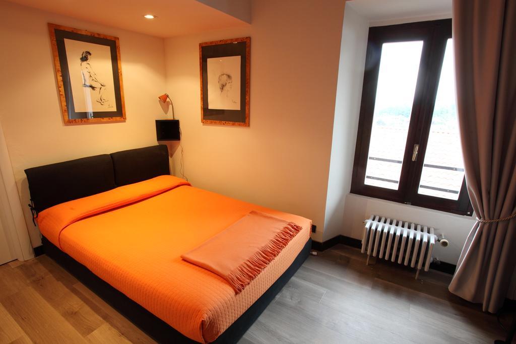 Il Castello B&B 瓦拉洛蓬比亚 外观 照片